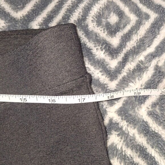 M.R. Max LP Trousers in Charcoal Viscose - Large Petite - Picture 5 of 5